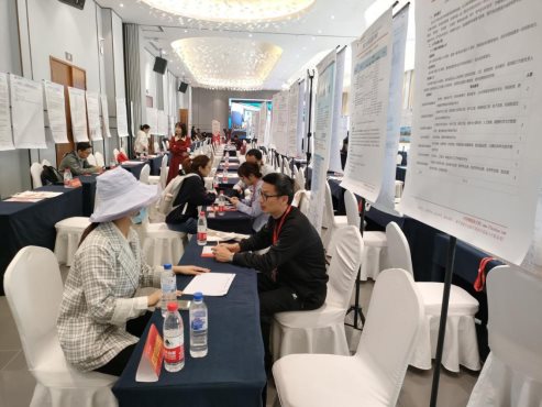 f2ea2ee049062010bb76b92a3ccf19b