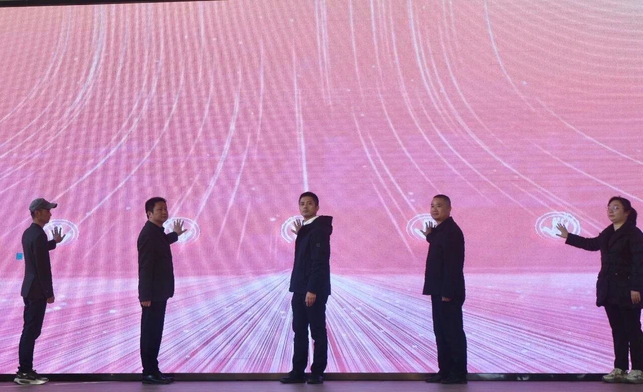 微信图片_20251230222149_875_220.jpg