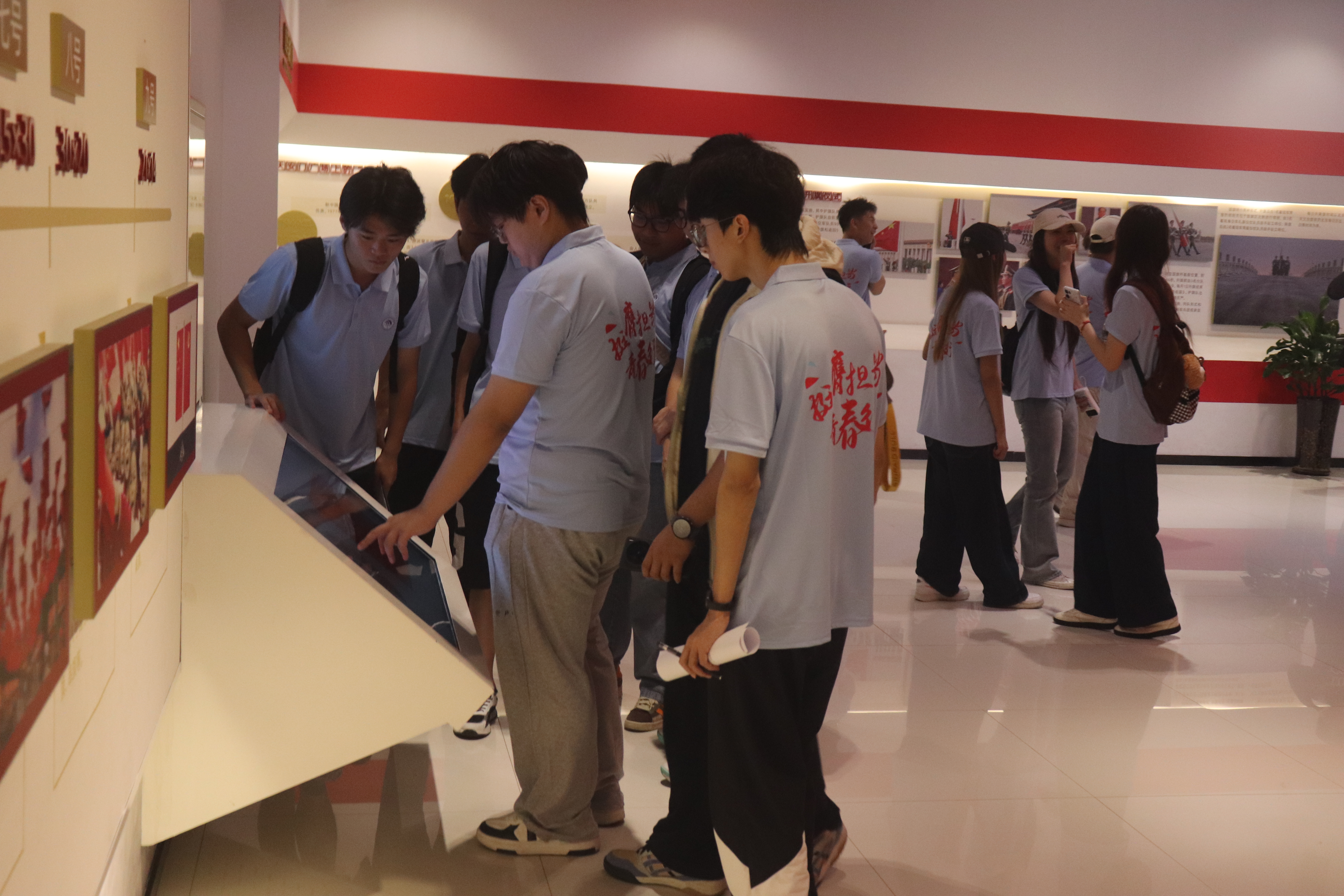 学习参观2.JPG